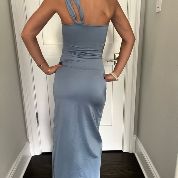 maygel coronel Dresses & Skirts - Maygel Coronel dress